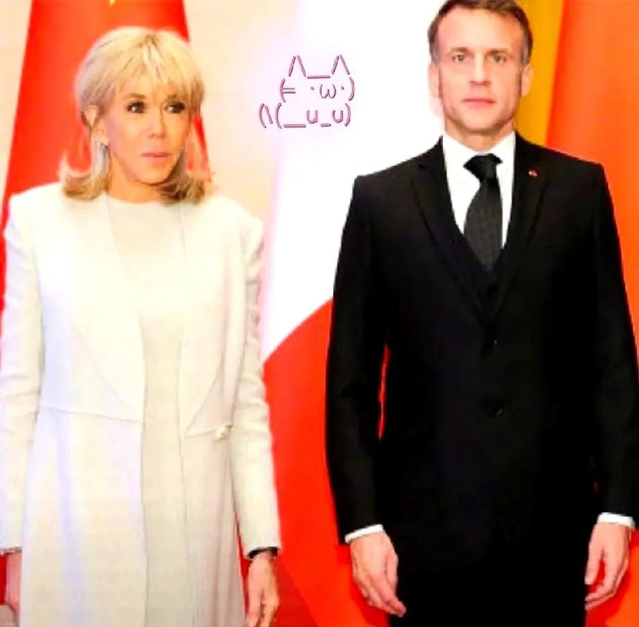 马克龙怕是没料到，自己谈成几百亿硬核合作，风头全被72岁老婆抢走了！布丽吉