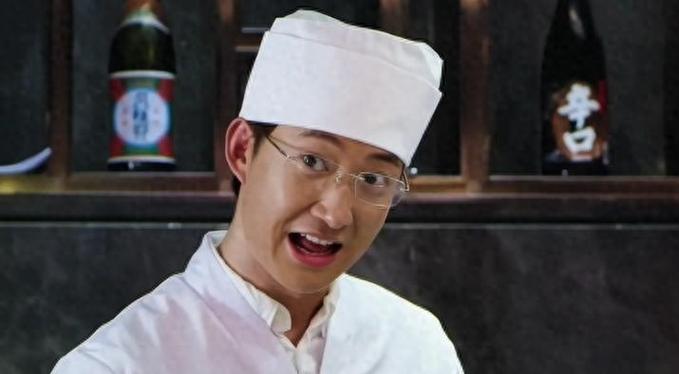 近日，脱口秀演员沈清在播客中爆料，王阳早年在翻拍剧《高兴遇见你》（原《咖啡王子一