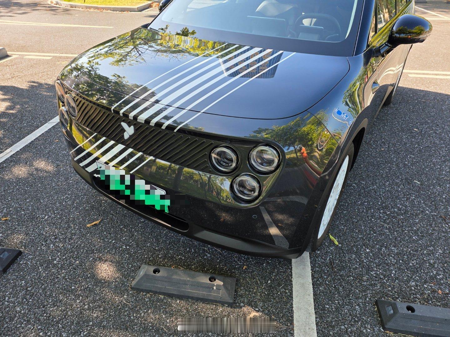 开了一周，意犹未尽，好久没开到这么轻快好开的车啦，萤火虫夜行生物特别版，讲真，真