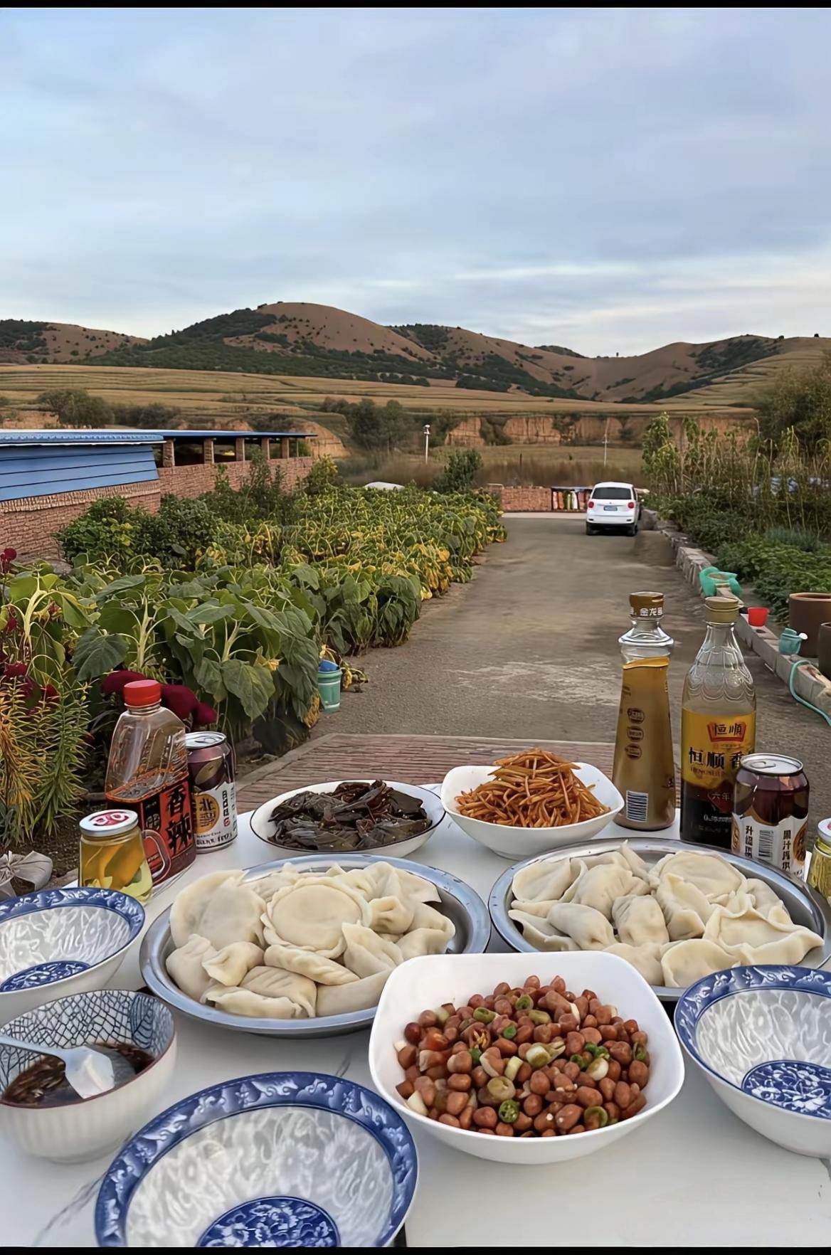 这不就是退休的惬意生活吗[笑着哭]