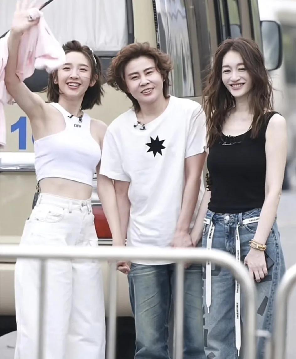 王濛作为运动员，去娱乐综艺节目，确实有点为难，太正直了。比赛就是有赢有输的，总