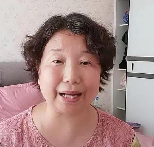 杜新枝手撕许敏！指责别人的时候多想想自己吧！杜新枝最近言论有点矛盾一边