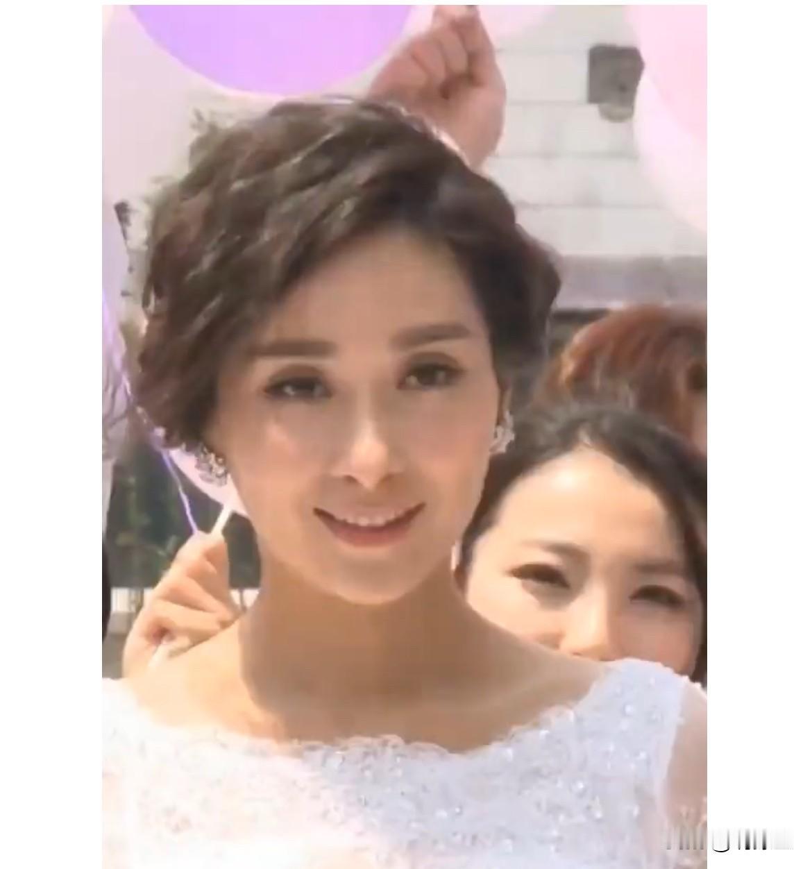 明星刚不过资本的最好证明！杨恭如这辈子就被那一耳光毁了刷到50岁的她参加活动