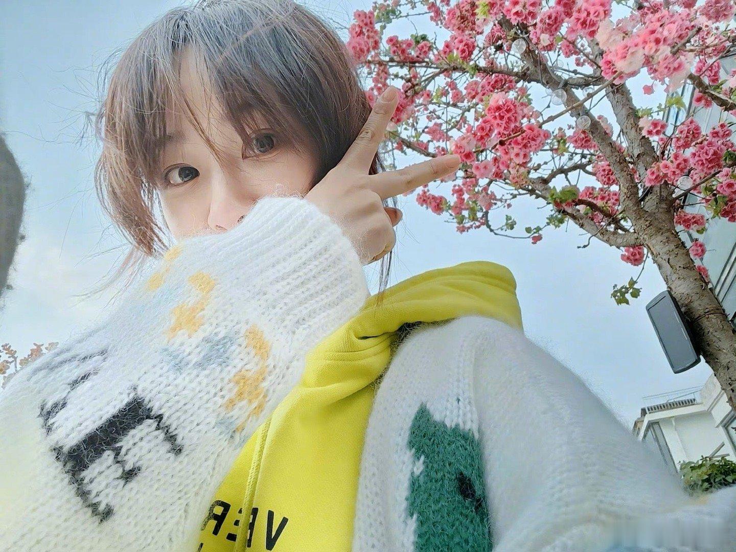 喜欢你不是因为你长得漂亮喜欢你不是因为你演技好喜欢你不是因为你流量大喜欢你不是因
