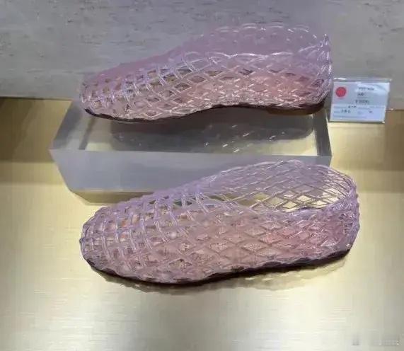 果然奢侈品从不坑穷人啊…