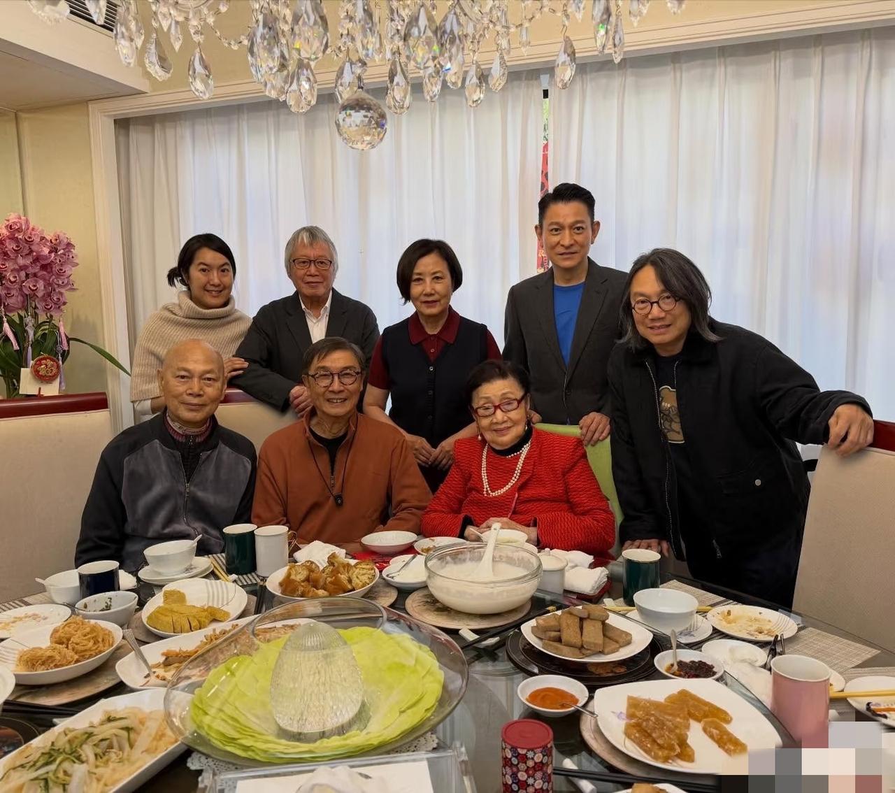 刘德华与汪明荃像两代人，罗家英面色苍白，刘松仁老了不少！2月22日大年初六，