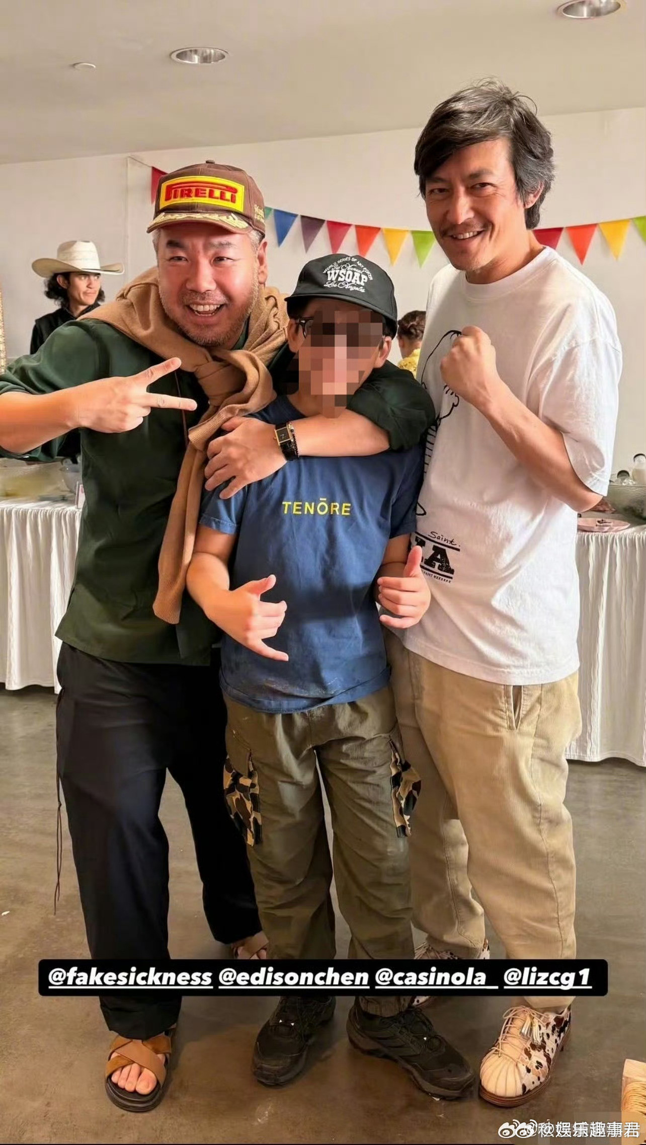 陈冠希怎么老成这样了45岁陈冠希在日本滑雪被偶遇，素颜生图的样子令人惊讶：皱纹深