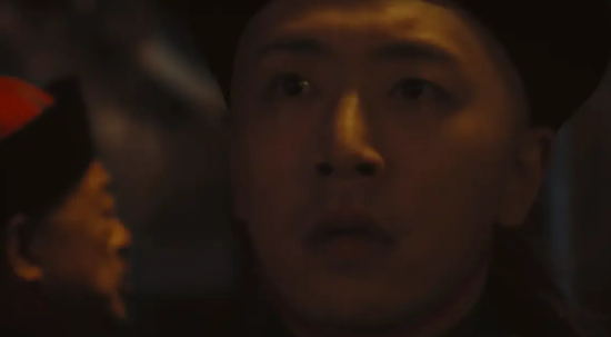 载沣的爷爷是皇帝，四大爷是皇帝，两位哥哥是皇帝，儿子是皇帝，唯独他自己不是皇帝…