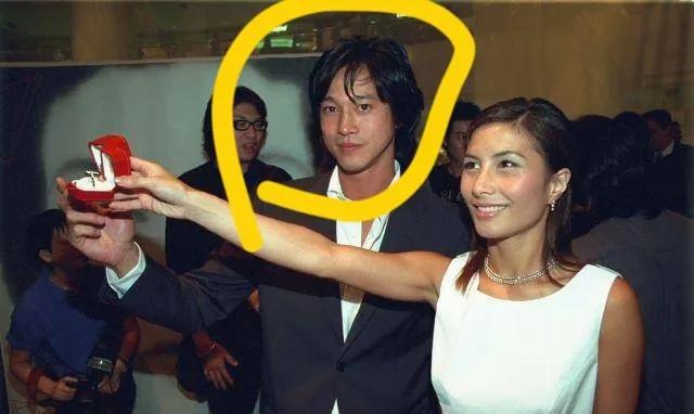 赌王何鸿燊女婿再度病重，老婆何超仪紧急取消演唱会，陪老公陈子聪奔赴美国手术。曾经