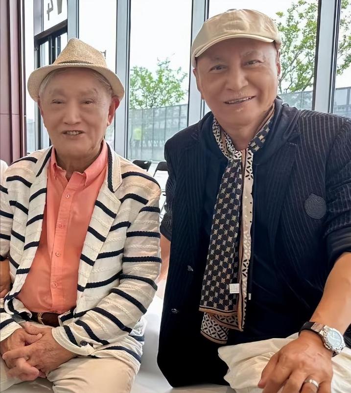 钱再多有什么用？原来牛犇的儿子王侃，根本不是淋巴癌去世的。就在外界议论纷纷时