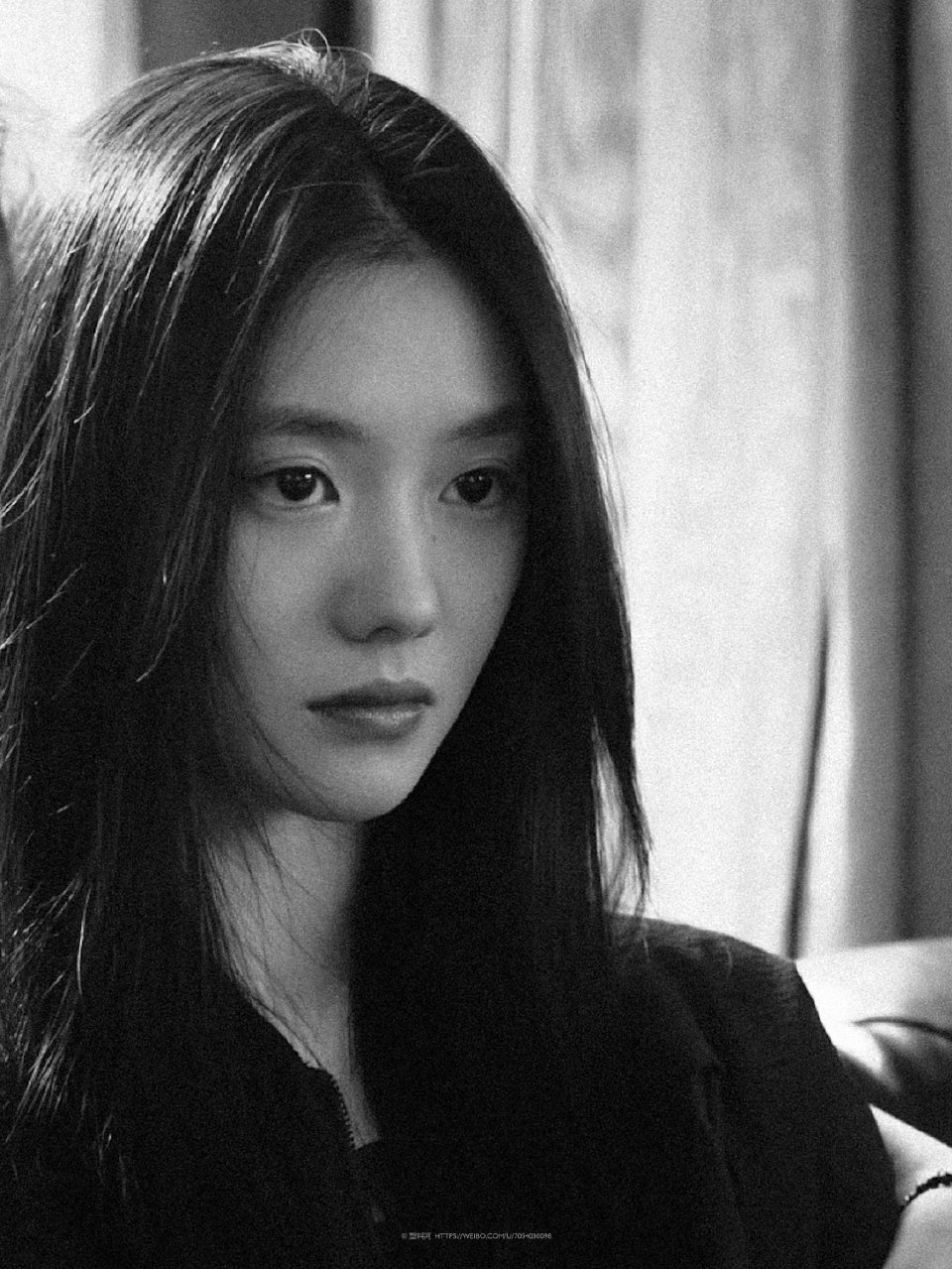 女鬼与通灵者​​​
