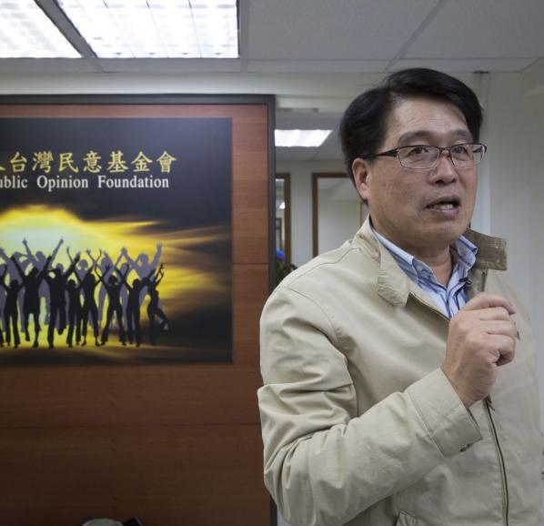 中选会人事同意权今日投票国民党拟封杀胡博砚等三人台“中选会”人事同意权投