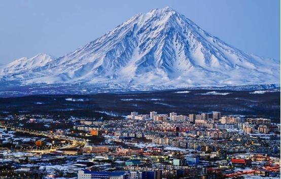 美俄谈判后，俄罗斯现在最大的痛苦，就是不舍得放弃远东地区。一想起远东，就像拿着一