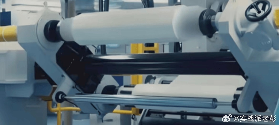 旺季来临产能紧缺：锂电池隔膜产业及供应格局梳理前言：H2旺季来临，国内隔膜厂商