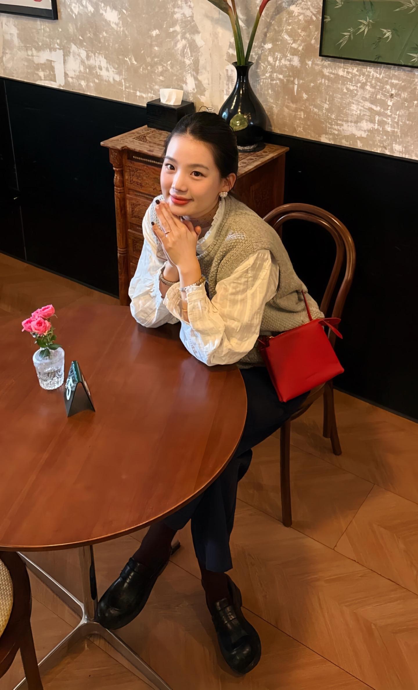 今日穿搭 小个子穿搭 韩式穿搭 休闲舒适又减龄 简约穿搭