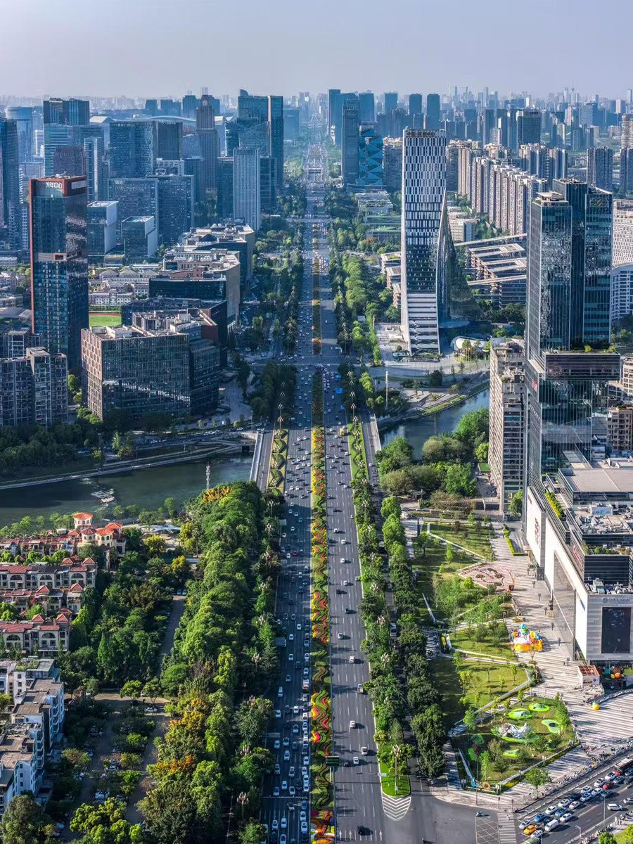 成都天府大道，世界上最长的城市大道，全长150公里