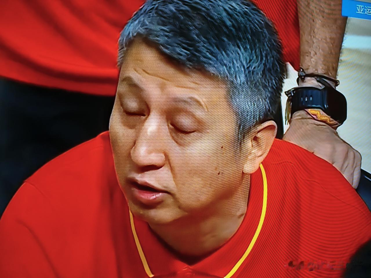杜峰曾经创造亚洲第八的中国男篮最差记录，刚刚结束的亚运会男篮第三名的争夺，郭士强