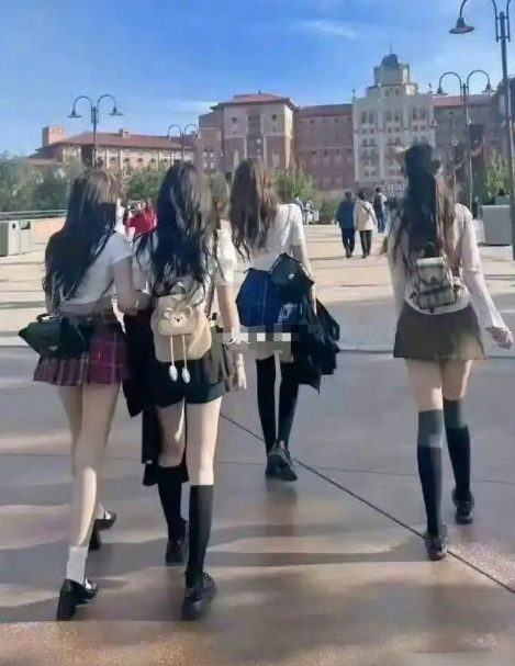 以前的大学生和现在的大学生