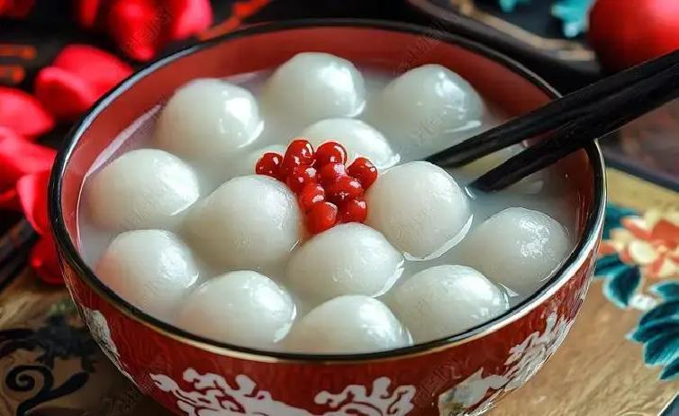 每到节日，南方不少家庭热热闹闹煮汤圆，可对癌症患者来说，这碗热腾腾的圆子往往藏着