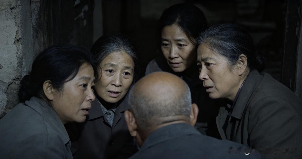纵观二八事件舆论场，如今许方阵营乱象频发、内耗不断，根本不是追真同道人心生隔阂，
