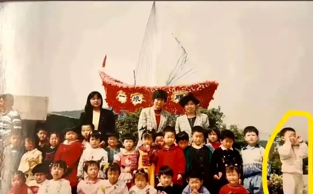 韦神幼儿园照片曝光