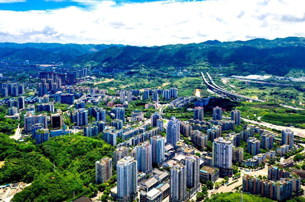 北碚定下了新目标：2030年GDP力争突破600亿元。回望2024年，北碚区