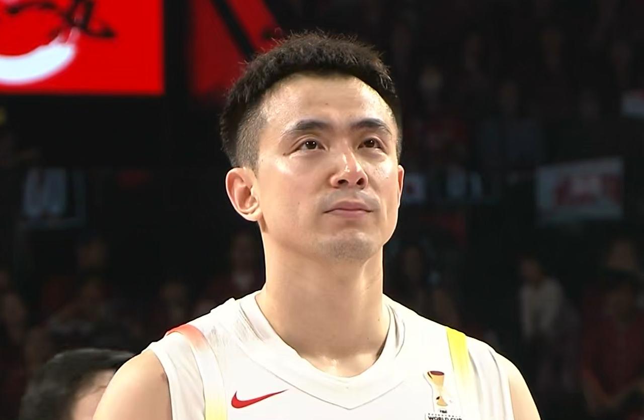 压力山大，赵继伟感慨万千！近日，辽宁队当家球星，中国男篮球员赵继伟，接受了记者