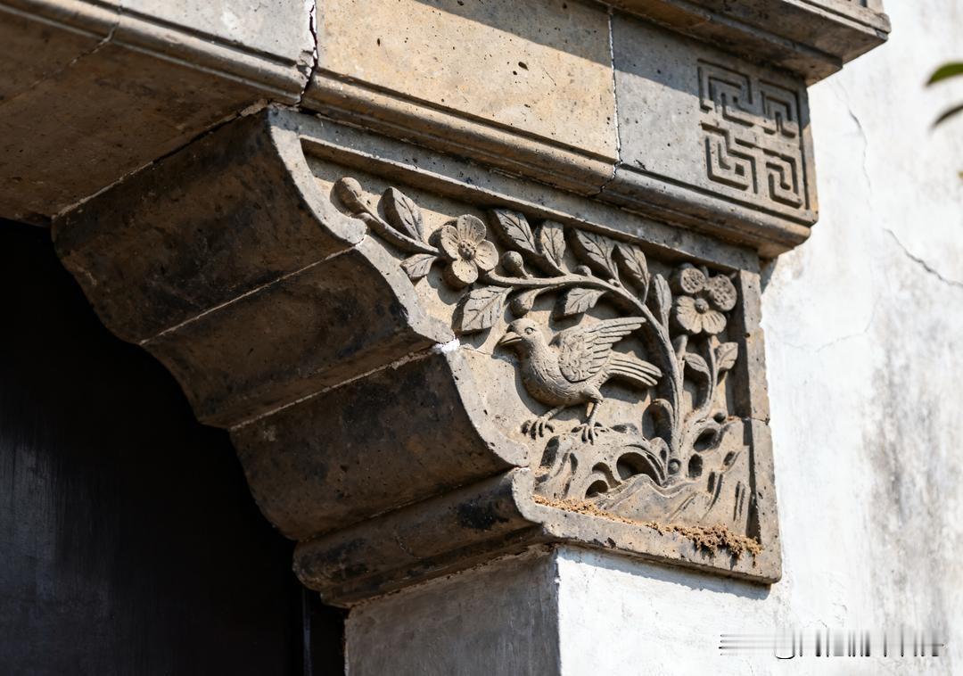 厂里新来一个00后，车间主任骂了他就不干了，工作6天，车间主任说工资1