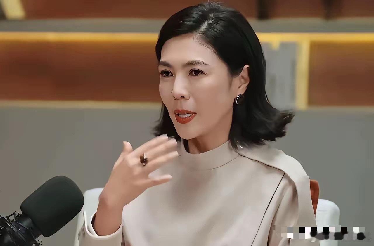 苏芒怎么也没想到，自己竟然多了一个高大上的绰号:法兰西第一女仆。这位在国内擅长打