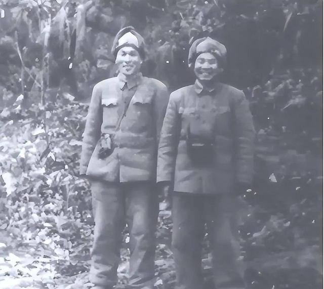 “所有人把裤子脱了”1938年台儿庄战役前，一老妇找到了军长张自忠，称部队有人玷