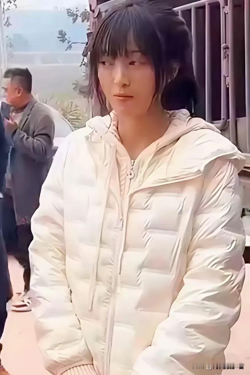 我有强烈预感呆呆家的门槛之后又要被踩烂了不是杀猪宴的人太多，也不是榜一大哥都