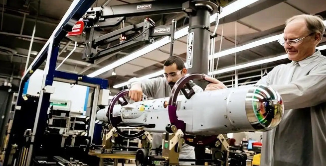 中方影响力发威了！白宫暗示对伊朗战争很快结束，稀土库存仅剩两个月。据《金融时报》