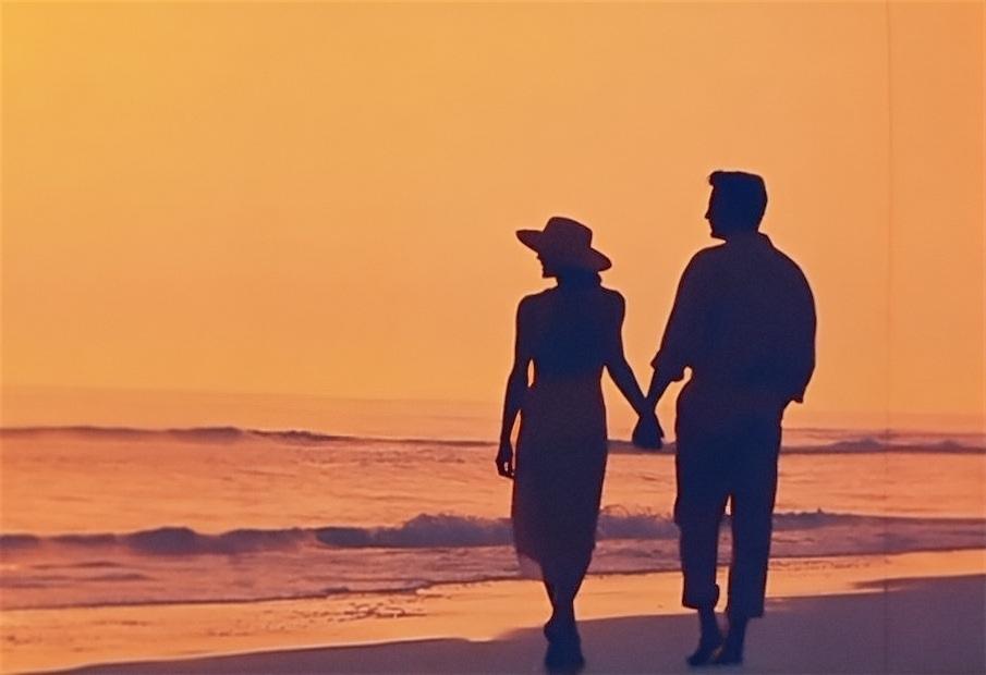 婚姻：睁着眼再投一次胎！选不对人，余生全是煎熬婚姻根本不是找个人搭伙过日子，