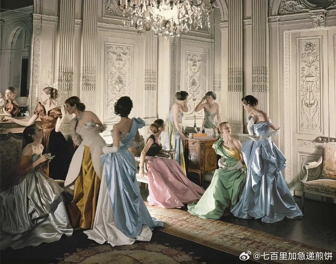 1948年的VOGUE群封，77年前​​​