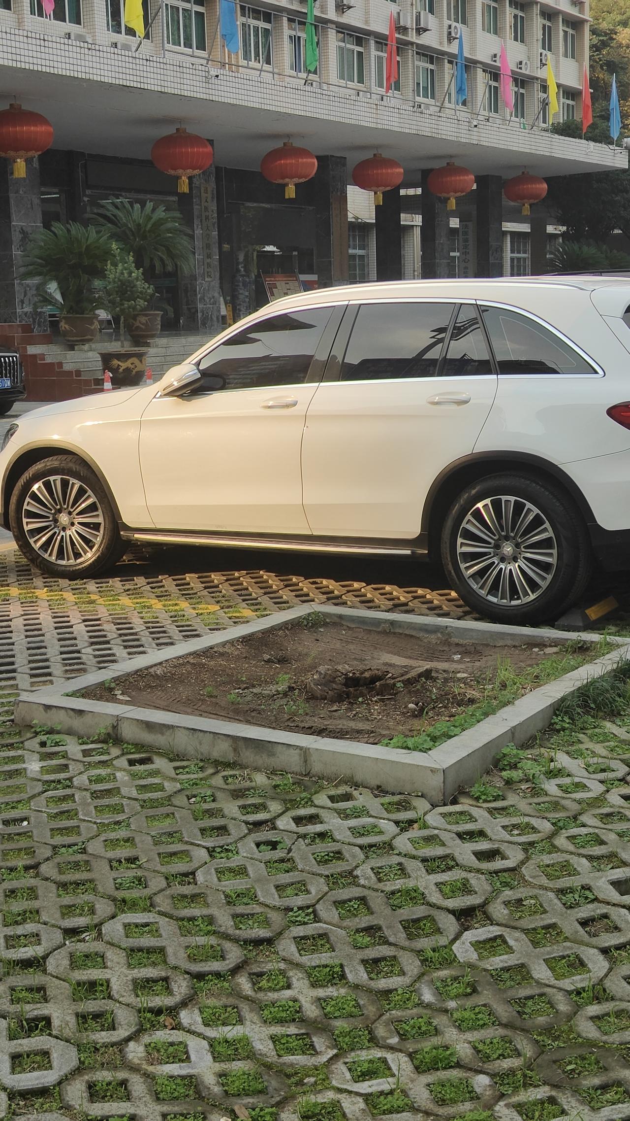 奔驰的轮毂是所有车里最好看的，有没有同样看法的如果那时候小米选奔驰同款轮毂