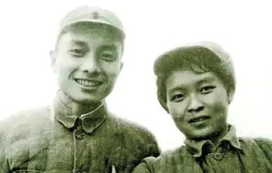 1940年，一个断了胳膊的俘虏强占了一个年轻女子，部队马上决定执行枪决，粟裕却赶