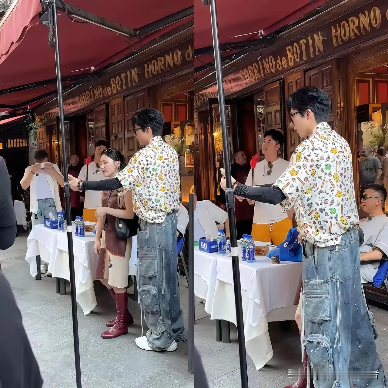 金靖在刘宇宁面前显得很娇小啊！刘宇宁这189的身高也是少有的。刘宇宁如今成了电