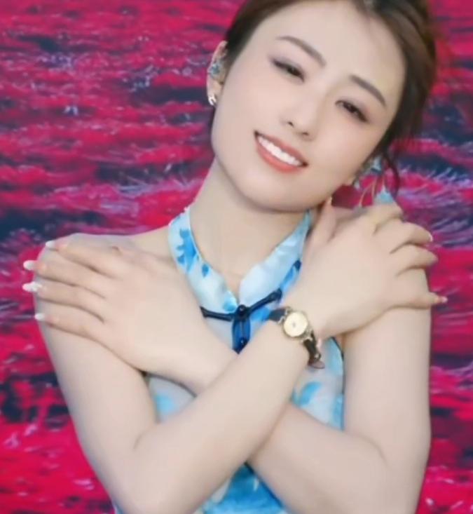 我闺蜜上周体检，医生说她血糖偏高，让她少喝饮料。她当场就懵了——