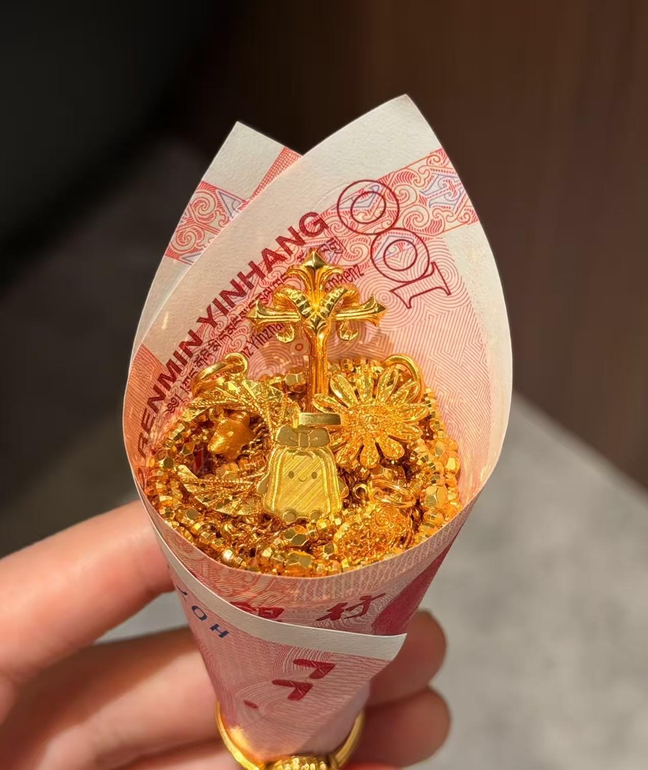 不少退休朋友都在盼着养老金调整通知落地，很多人都在问10月11日人社部、