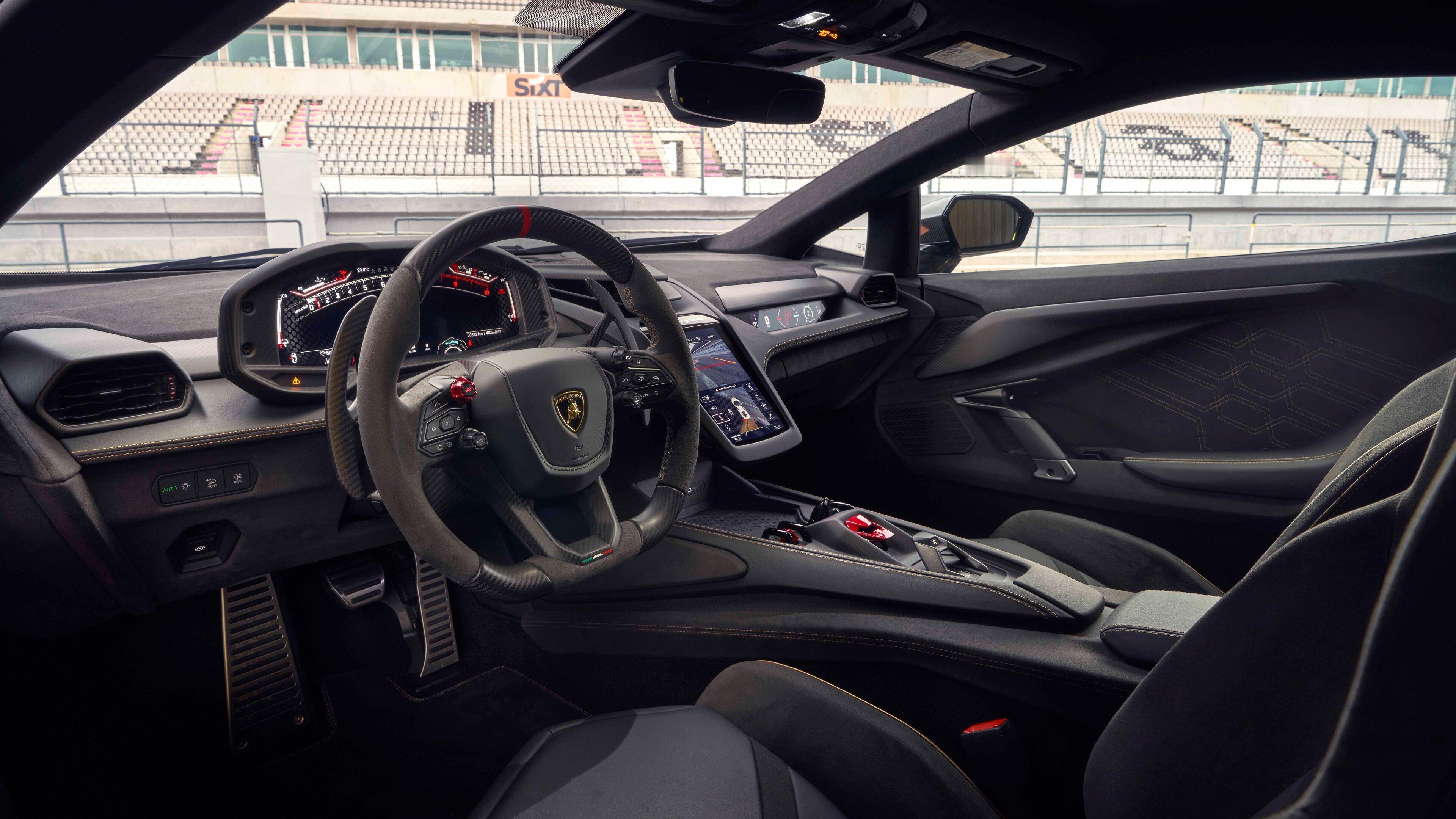 法拉利12Cilindri&阿斯顿·马丁Vanquish&兰博基尼