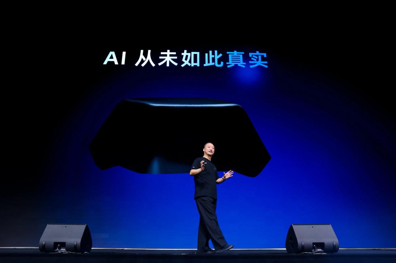 AI是什么，其实很多人不知道。我一开始觉得AI就只是个工具，像ChatGP