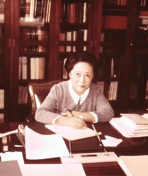 1973年，女科学家吴健雄回国，见到周总理后：我有句话不知道该不该说，周总理顿了