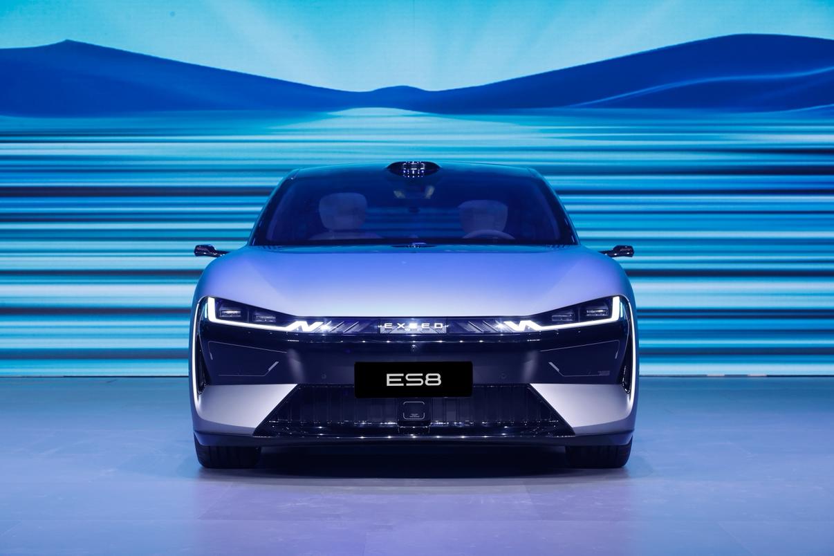 星途品牌之夜上四款新车揭开面纱：ES7GT、ES8猎装、ET8大六座SUV、