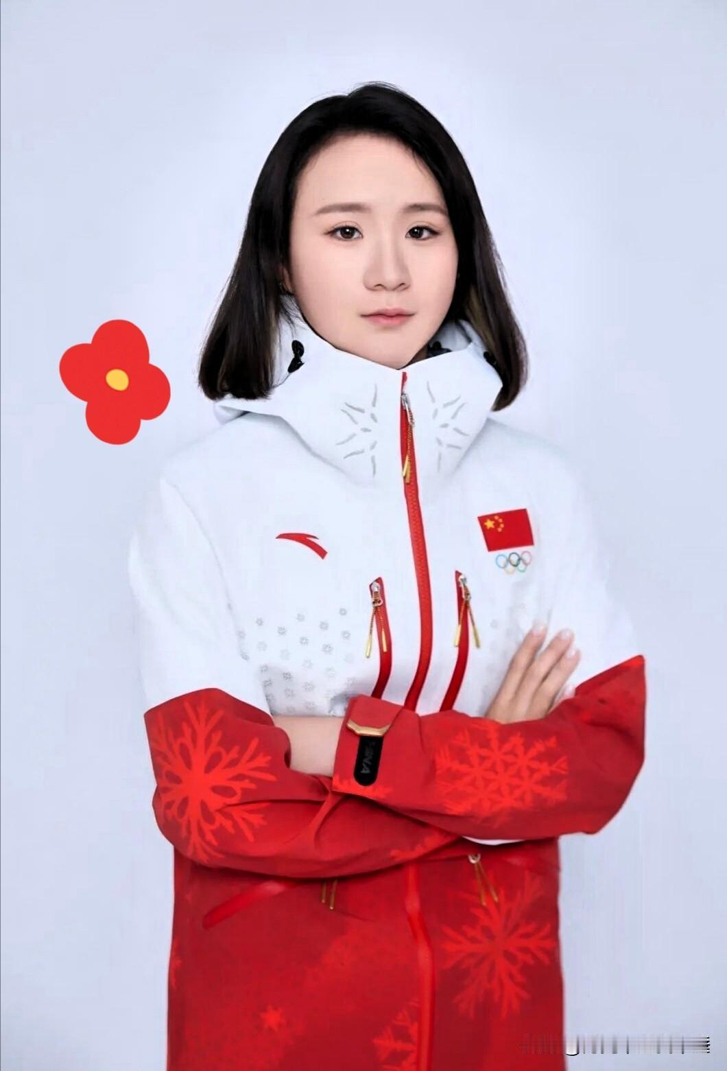 李方慧虽然是个滑雪小将，成绩优秀，曾登领奖台，获得金牌，还有冬奥银牌。但是她