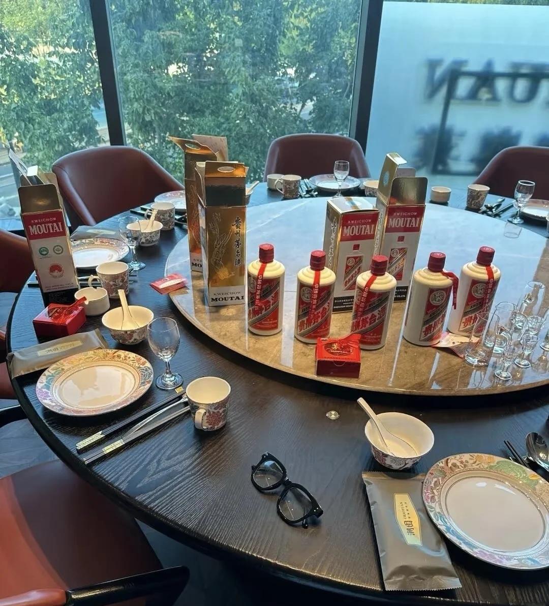 一位刑警说："不要多交朋友。朋友越少，你的命越好。这个社会，多一个朋友不会多一