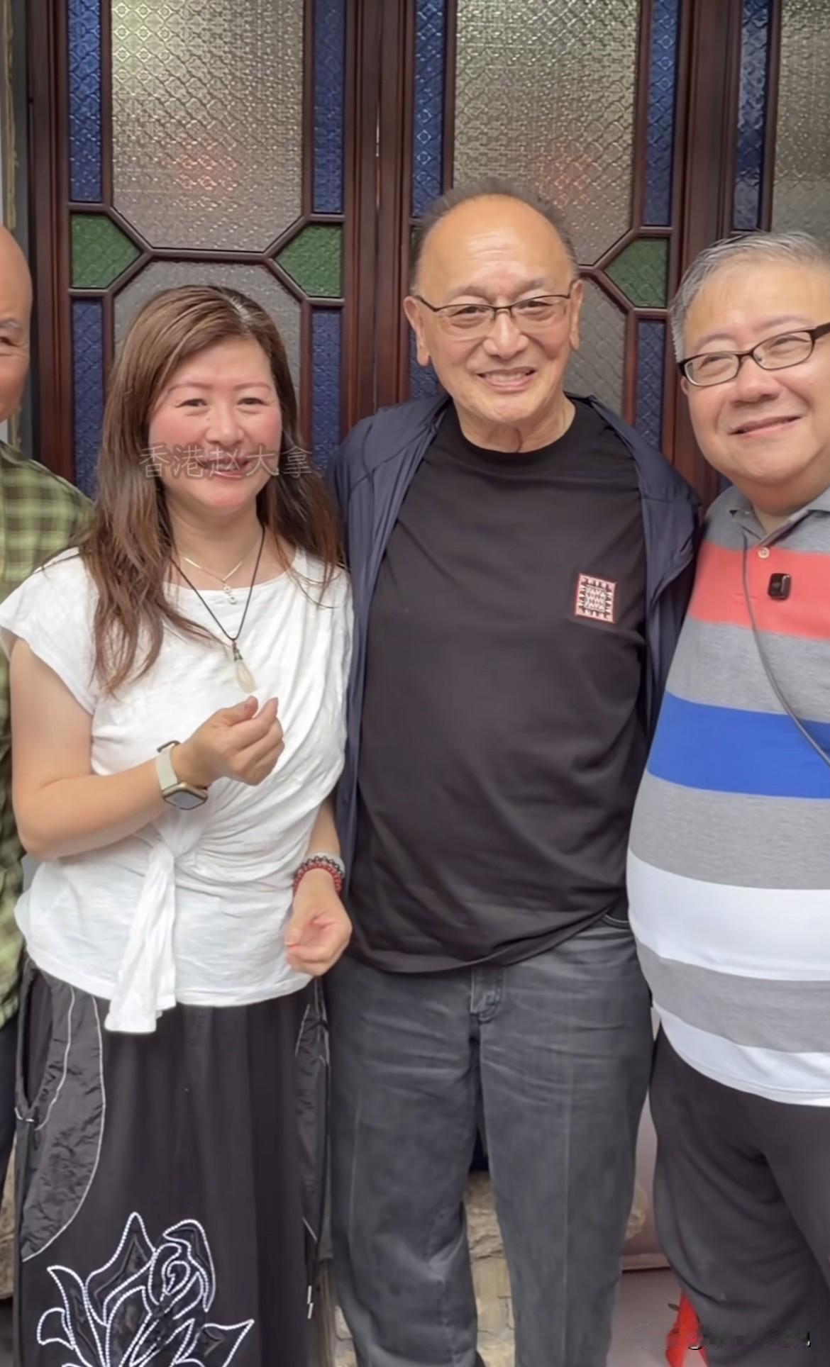 港星这么多，好团结，刘锡贤内地开面馆，居然这么多艺人前来支持，就连早前宣布返回香