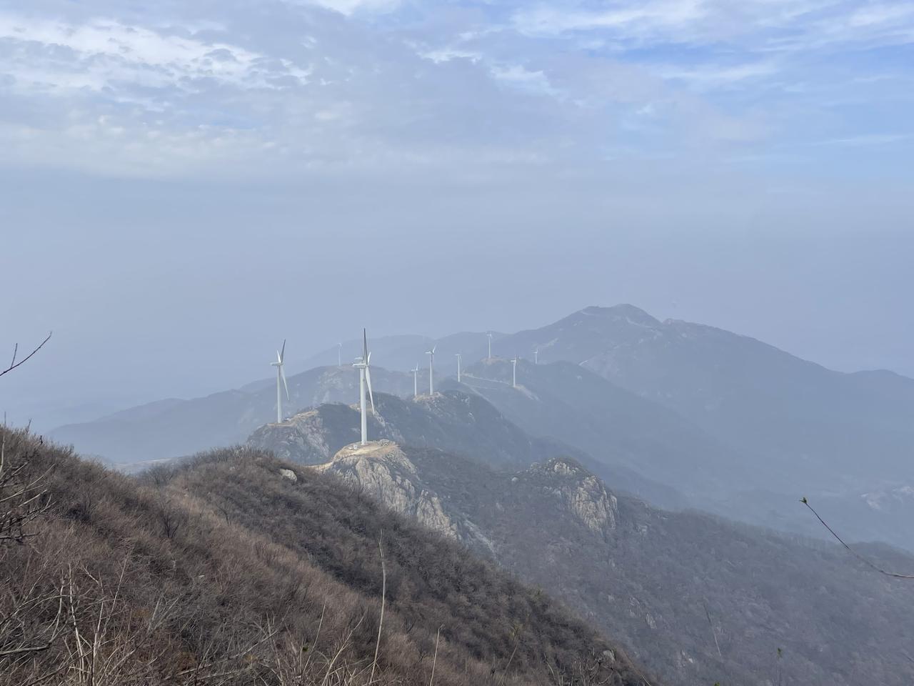 先说观点：肯定不少人不认同！易中天教授说：“当你手握200万的存款，一辆30万