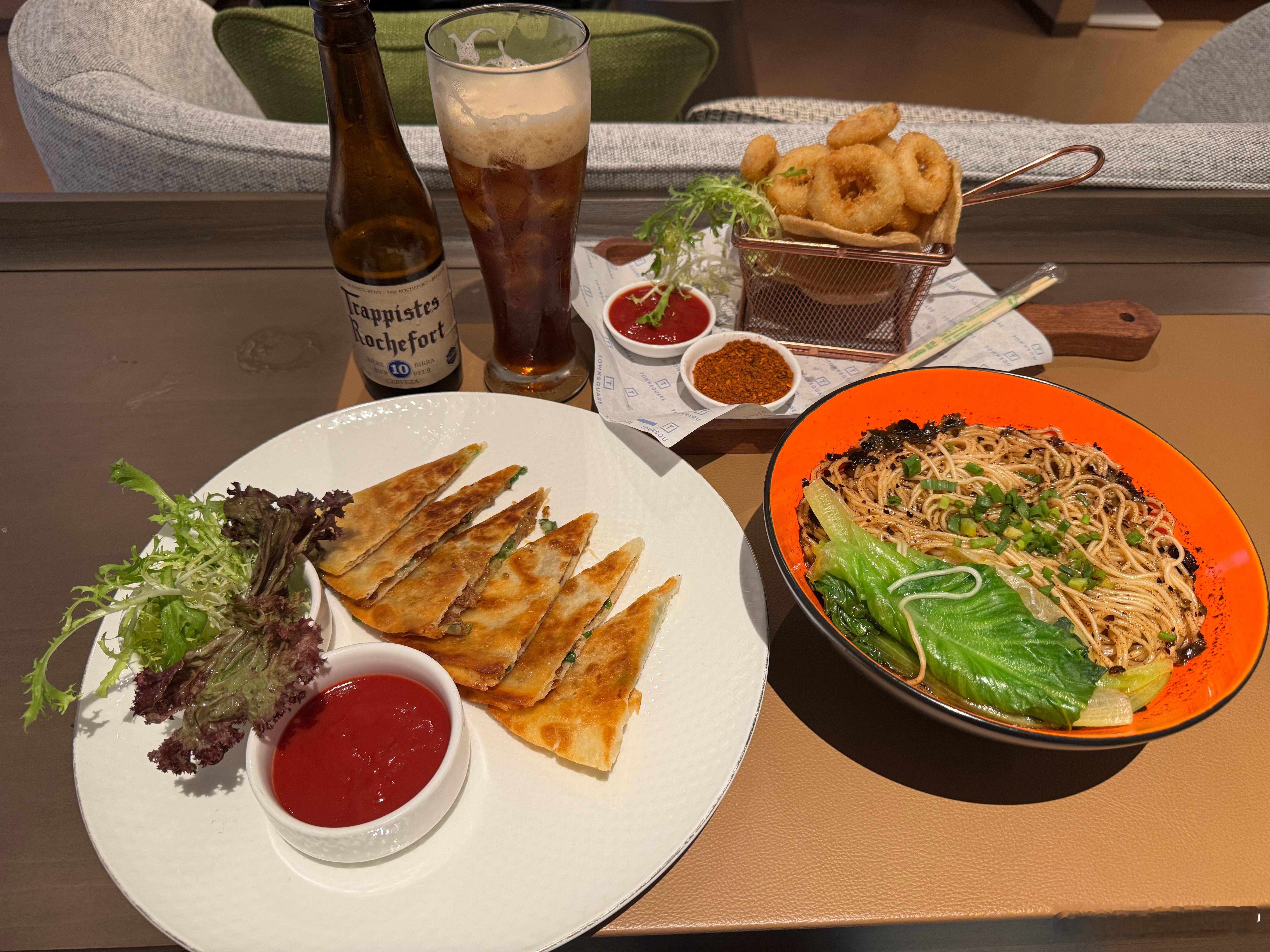 凑合吃点​​​