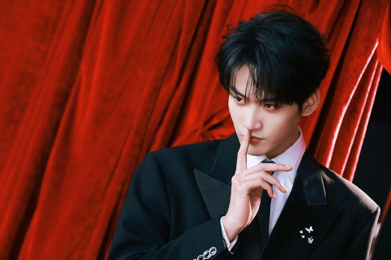 12月5日，@嘉行新悦周柯宇工作室发布正式声明，明确回应国籍争议：周柯宇年