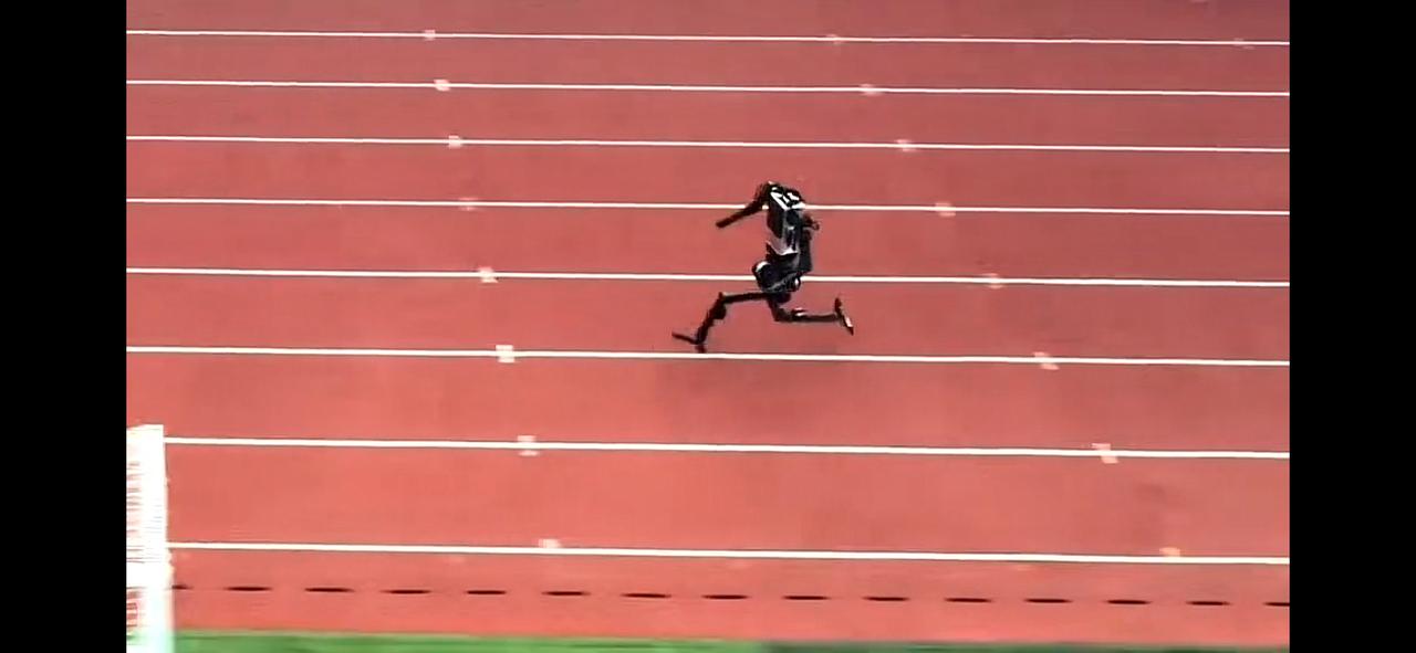 震惊！国产机器人跑出10米/秒，即将超越博尔特？当机器人的速度，开始逼近人类